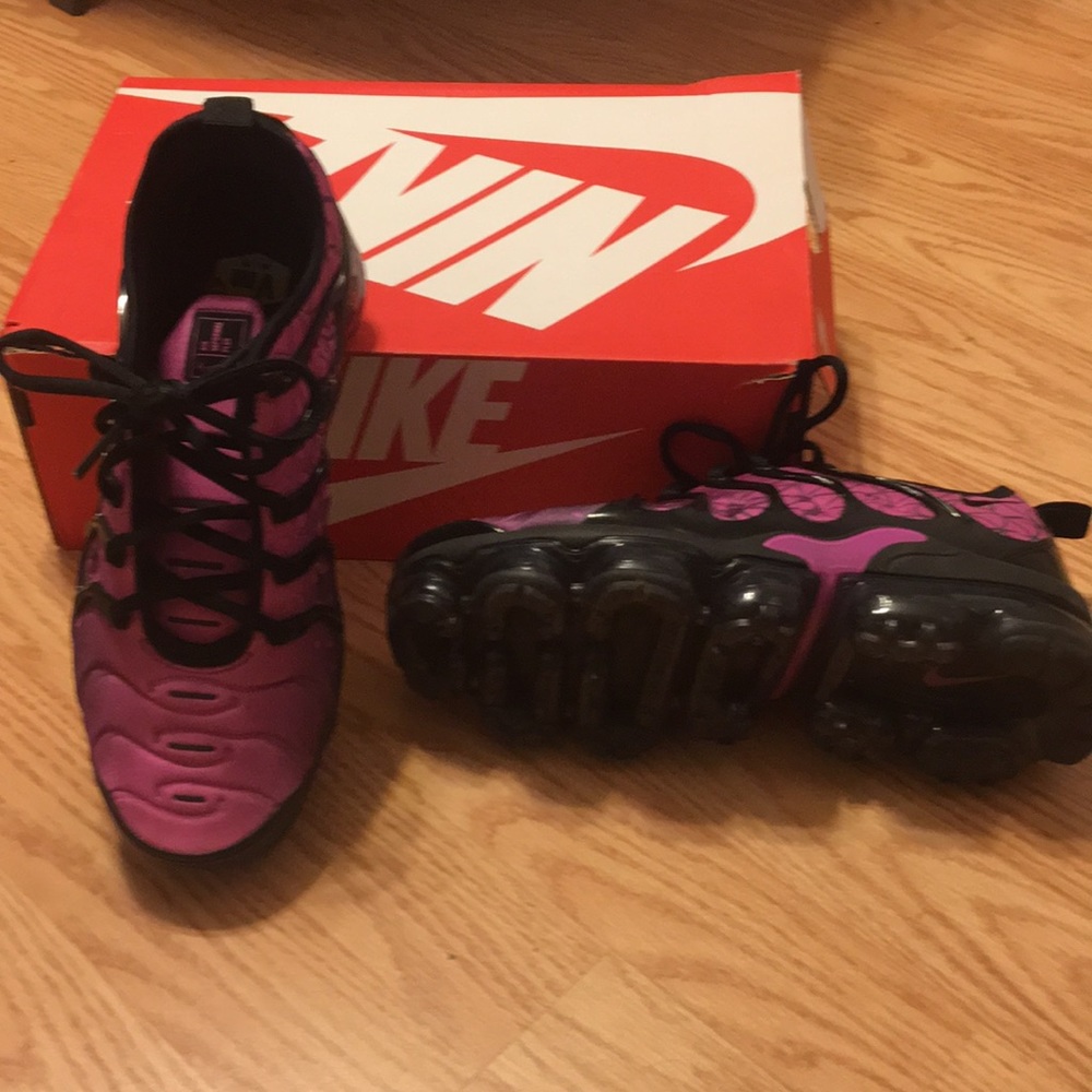 Air vapormax plus men’s 7/women’s 8